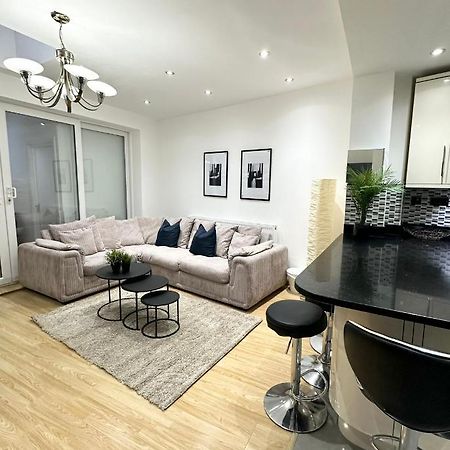 London Charm - Stylish Room In Spacious Home Londres Exterior foto